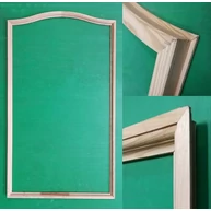 Üvegezőléc keret íves M1 fenyőfa 580x1095 mm