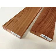 Khaya mahagóni hobbyfa 26x130-140x420 mm darabok