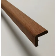 Gyalult pipaléc mahagóni fa 21x21x2400 mm íves élű takaróléc HOE3