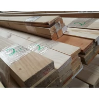 Gyalult négyszögléc lucfenyő  5-20x20-70x2000-2200 mm 10 db / 20 m / csomag lila szín