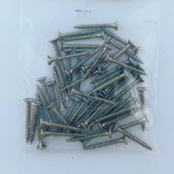 Forgácslapcsavar csomagolt 4x33 mm  50 db / csomag PZ2 Reisser