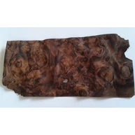 Furnérlemez diógyökér 0,6 mm 0,06 m2  370x170 mm furnér  2. sz