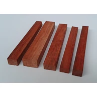 Padouk fa fűrészáru hobby fa 15-20x20-30x200 mm 5 db / csomag EG