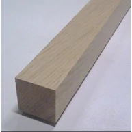 Gyalult négyszögléc tölgyfa 40x40x2500 mm stafni fa barkácsléc vöröstölgy NY141
