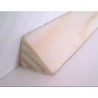 Gyalult sarokléc borovi fenyő  9x9x2000 mm E sima háromszögű léc GT HU+