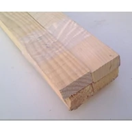 Fűrészelt négyszögléc fenyő 18x22x2000 mm 4 db / csomag párnafa léc