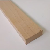 Gyalult négyszögléc bükkfa gőzölt 18-20x70x2100 mm  barkácsléc NY124