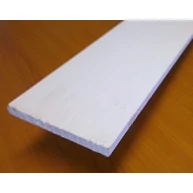 Gyalult négyszögléc fehérre festett  9x100x2700 mm barkácsléc