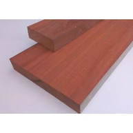 Padouk fa fűrészáru hobby fa 68x155x 300 mm