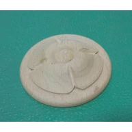 Fa rozetta esztergált bükkfa átm.  80 mm D virág motivummal HU++