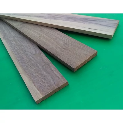 Gyalult fekete diófa deszka 18x120x2200 mm amerikai dió (sárga színjel) NY106