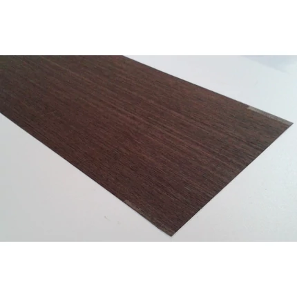 Furnérlemez  kétszer késelt wenge fa 0,6 mm 200x 580 mm 1 lap / 0,11 m2/ lap ALPI  Z