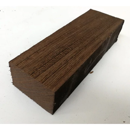 Wenge fűrészáru hobbyfa 45x 48-55x180 mm szélezett szárított EG3