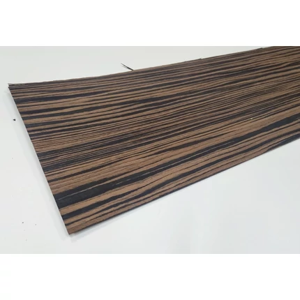 Furnérlemez  kétszer késelt ébenfa MAKASSAR 0,6 mm 210x1000 mm 0,21 m2/ 1 lap ALPI SKS