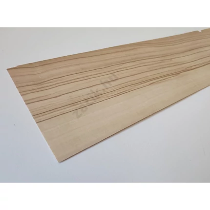 Furnérlemez oliva fa 0,6 mm 120x930 mm 0,22 m2 / 2 lap / csomag olajfa FEKFEH  3