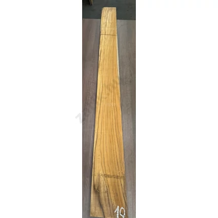 Teak fa fűrészáru 50x180x2250 mm légszáraz szélezett 10. sz. ROM