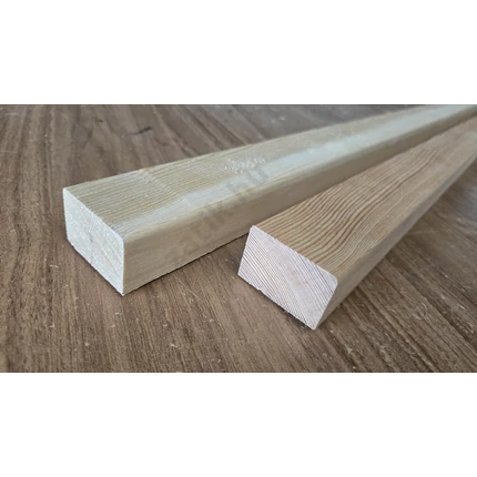 Gyalult négyszögléc lucfenyő 26x45x1000 mm STA