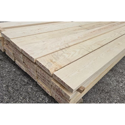 Borovi fenyő fűrészáru szárított 25x125x4200-4400 mm US OF.  szélezett Skandináv deszka