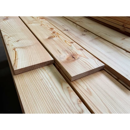 Gyalult vörösfenyő deszka 19x116x5000 mm AB min. EU vörösfenyő DF