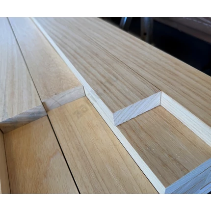 Gyalult kőrisfa deszka 23x 65x2000 mm keményfa barkácsléc (koto)