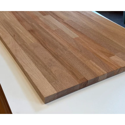 Konyhai munkalap táblásított mahagóni fa GOMBE HT 30 mm 2000x650 mm 1,3 m2 / tábla OKT1 TRO