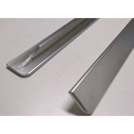 Élzáró műanyag élléc ezüst színű 390x22 mm  dekorfóliás bútorajtókhoz kerekített oldalúhoz